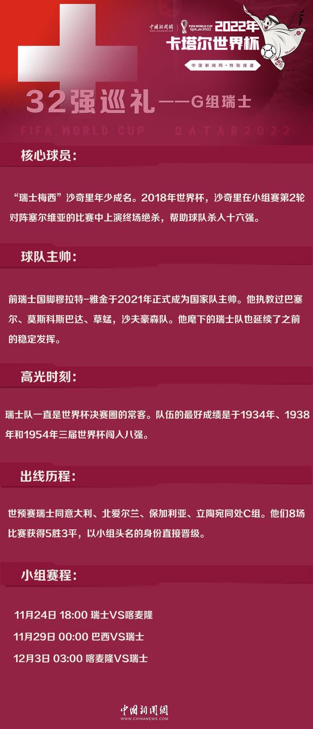 最初尼基经米哈尔科夫不问政治，从未加入任何党派，他同母亲的家族更为亲近享受贵族式的中产阶级家庭教育.没有进入1917年后的苏维埃领导阶层而是成长为较为中庸的民族主义者，他对契诃夫的偏爱是他亲近革命前帝俄时代文化的一个表征。